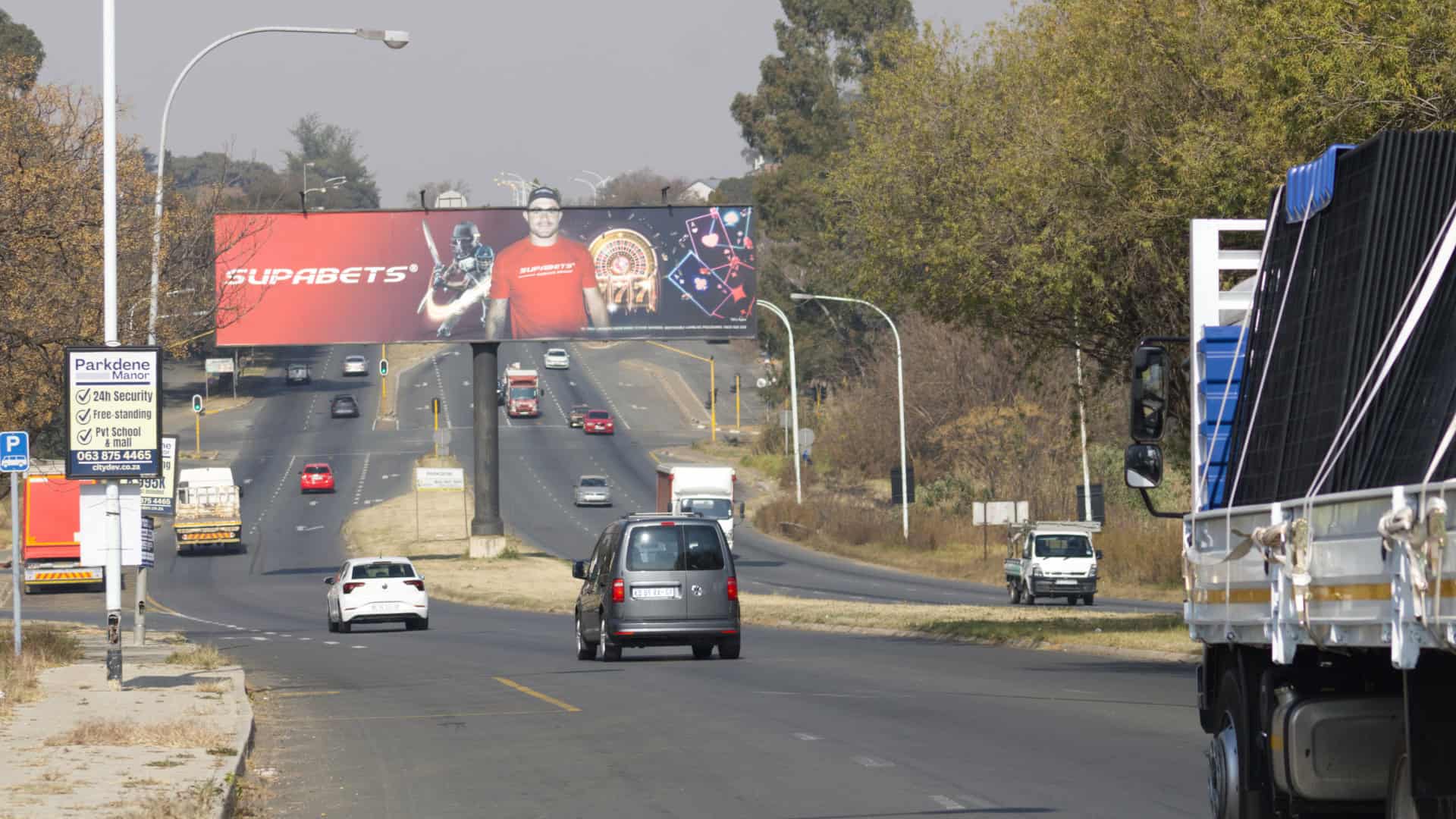 static billboard on rondebult road in boksburg